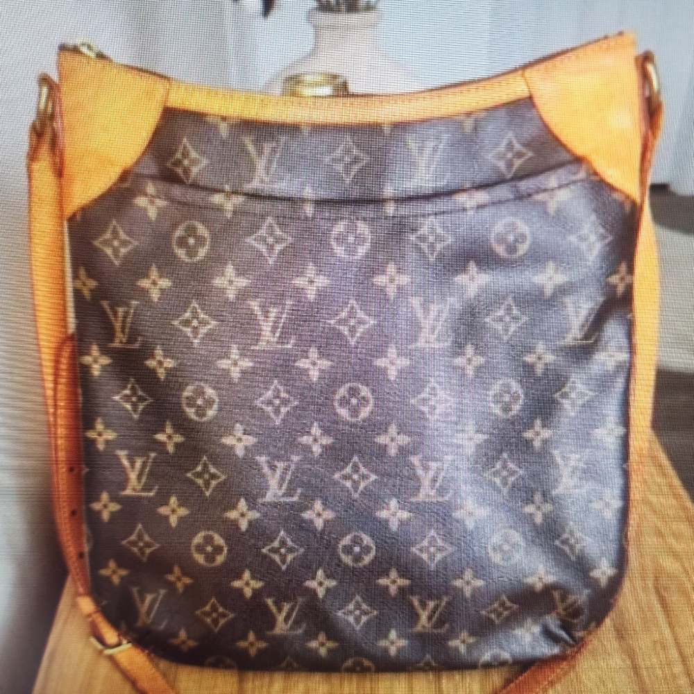 Authentic Louis Vuitton Odeon MM